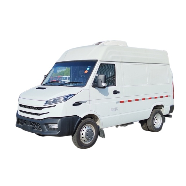 China VI IVECO Short-Axle Enclosed Refrigerated Truck, Blue Plate Class B Cold Chain Fresh-Keeping Vehicle