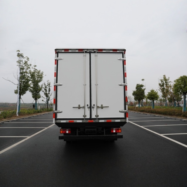 Geely Farizon Xingzhi H8E 4.2m New Energy Pure Electric Refrigerated Truck