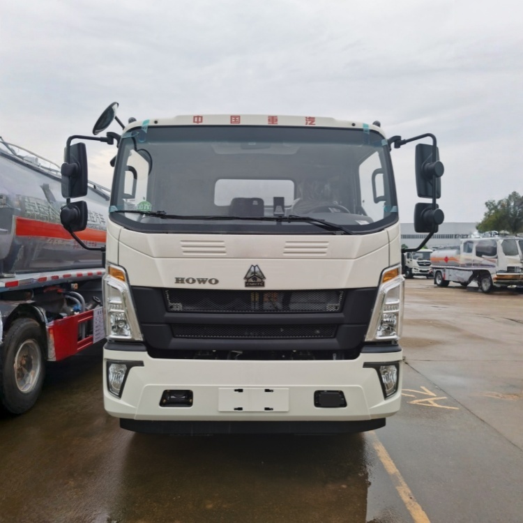 Sinotruk Howo 4×2 10000L oil tank truck for transporting gasoline, diesel and kerosene