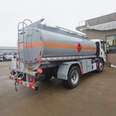 Sinotruk Howo 4×2 10000L oil tank truck for transporting gasoline, diesel and kerosene