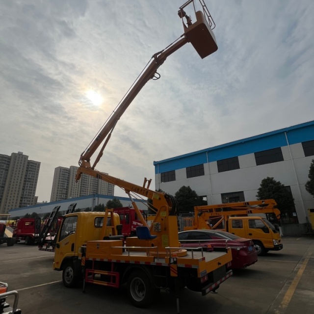 FAW  Tiger VR 13.5-meter Folding Arm Aerial Work Vehicle Hydraulic lifting platform truck