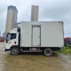 Sinotruk Howo 4.2-meter National VI Blue Light Refrigerated Light Truck