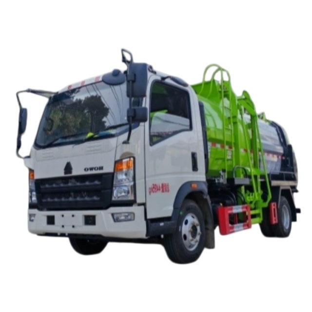 Sinotruk Howo 8000-liter kitchen waste truck with Weichai 140 horsepower and a wheelbase of 3280 mm