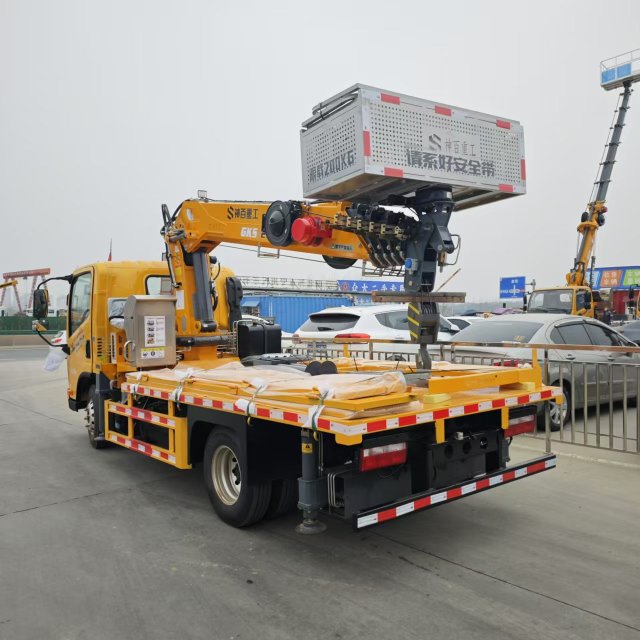 FAW 3-in-1 Multifunctional Aerial Work Truck (Lifting and Transportation Type)