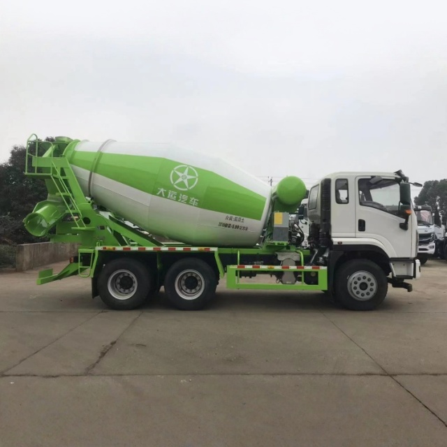 Dayun Zhisheng 245 Horsepower  Concrete Mixer Truck (Rear Eight-Wheel)