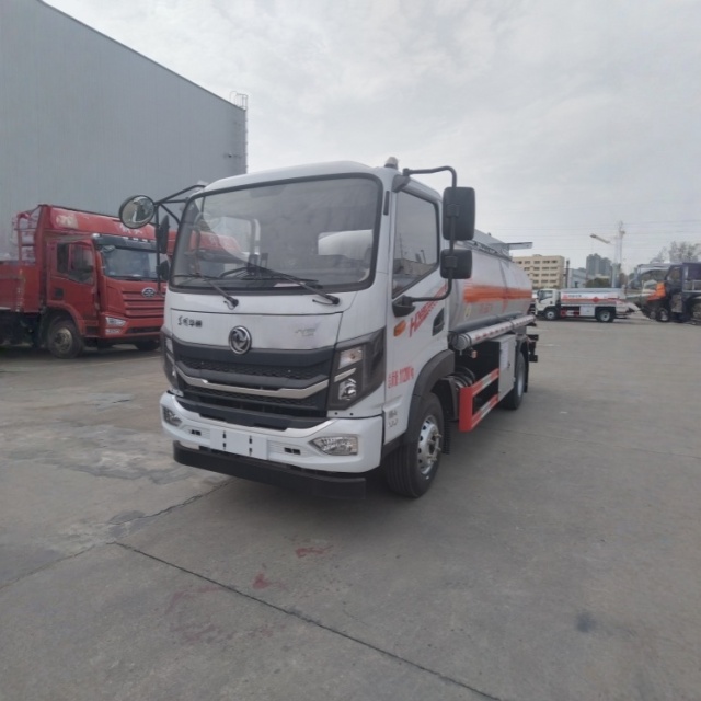 DFL Huashen DV3 10000L Mobile Refueling Truck / Oil Tanker