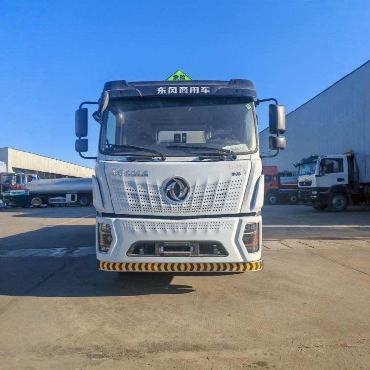 DFL D3S National VI Yuchai 220 HP 15500L  Refueling Truck