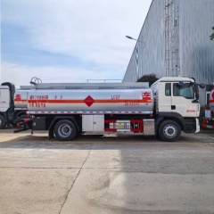 Sinotruk Howo TX Single Axle, Gross Mass 18000kg, 15000L Fuel Tanker Truck