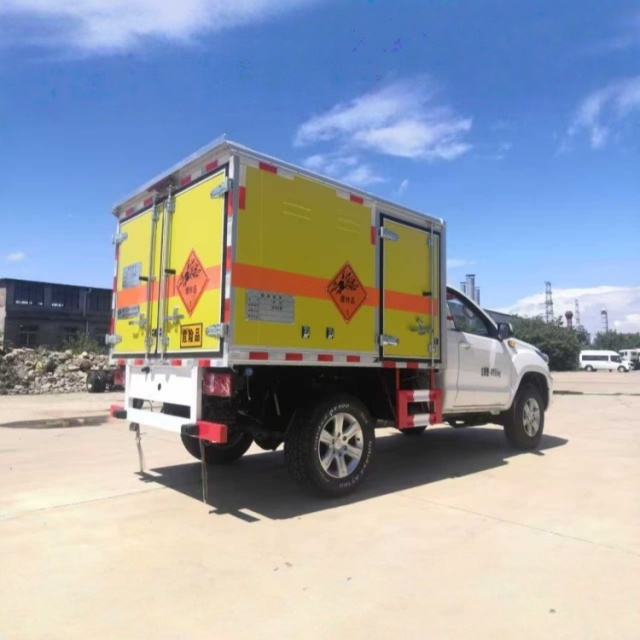 Foton 4x4 Pickup Explosive Materials Transport Truck / Blasting Equipment Transport Vehicle