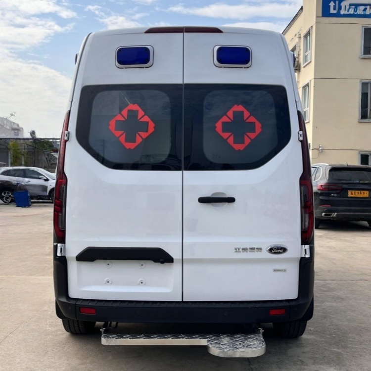 Ford V362 China 6 Emission Standard Gasoline Automatic Transfer Ambulance