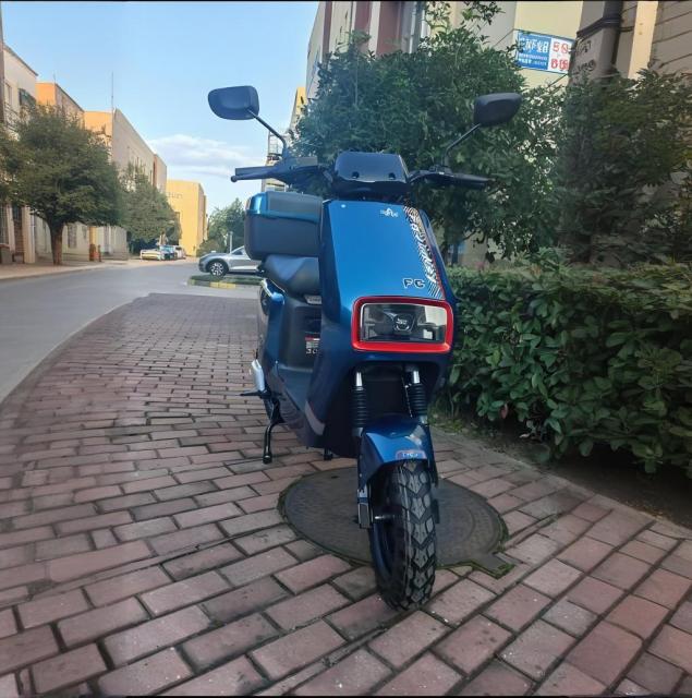 High Speed Electric Ebike Scooter 2000W 60v Adults Motorcycle Scooter Electric Moped Bike