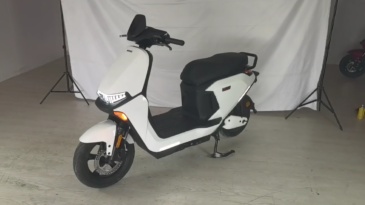 High Quality 1500W 72V Powerful Electric Moped Scooter Motorcycle Electric Bikes Scooters for Adults