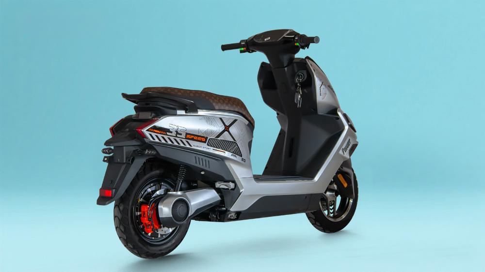 Wholesale 2500W High-Power Electric Motorcycles Hot Selling Long Rang 72v Voltage 80km/h Option for Lithium Lead-Acid Batteries