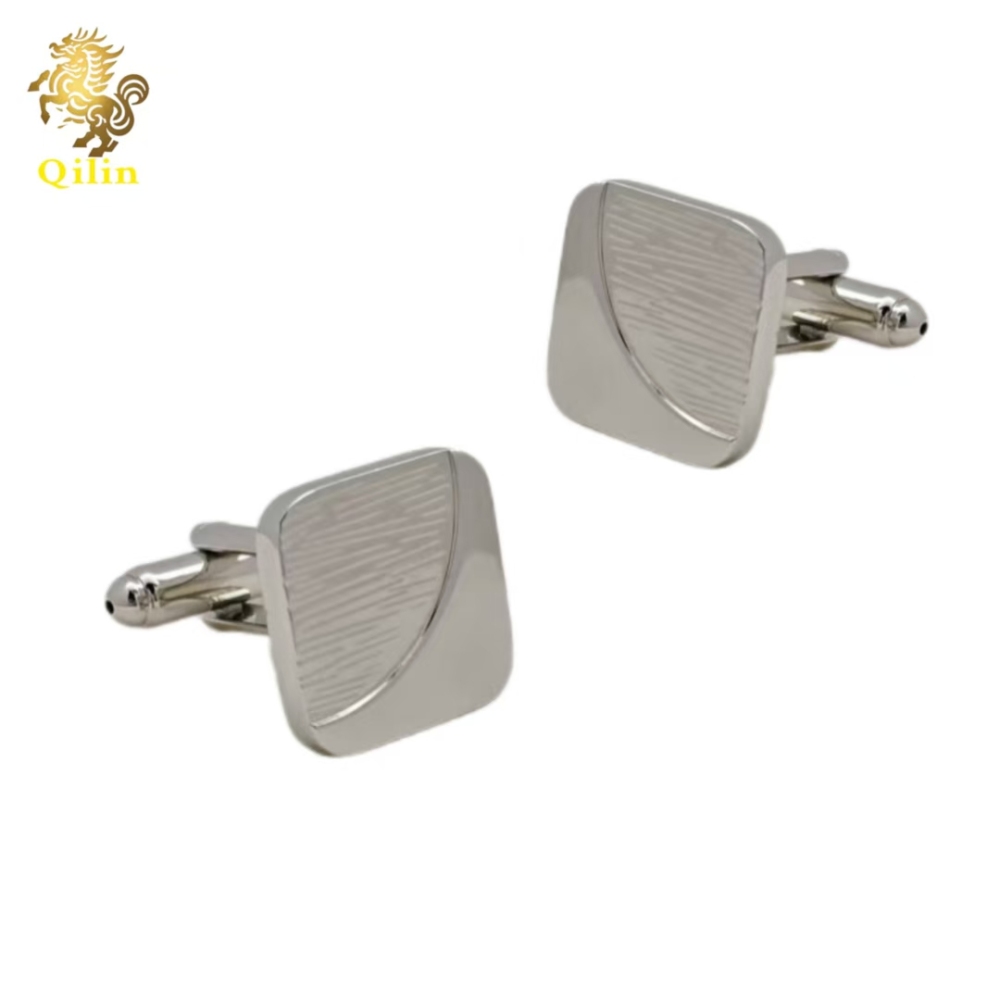 QiLin Unisex Cufflink Gift Box Packaging. Handmade classic metal silver cufflinks, suitable for French-style shirts, as well as personalized gift accessories, and applicable to various occasions.