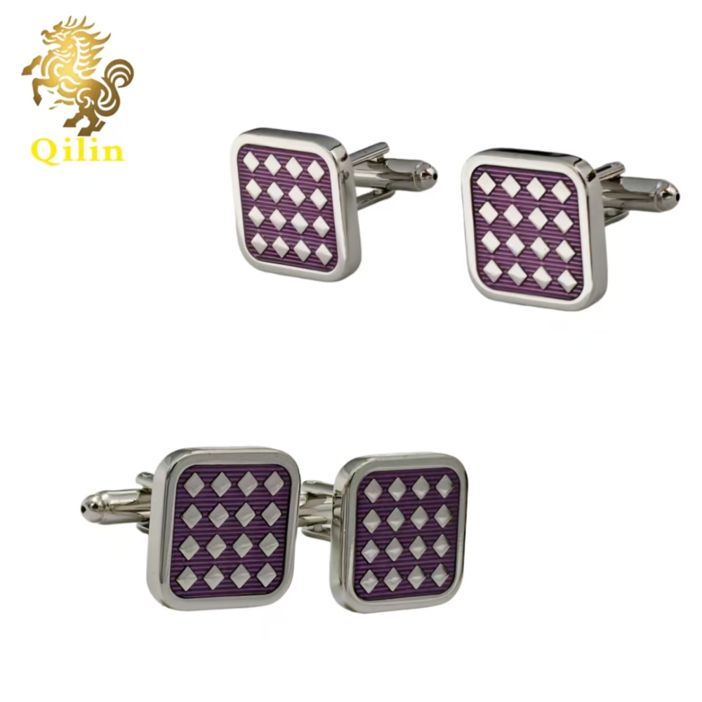 Qilin cufflink gift box is suitable for both men and women. The square - shaped metal cufflinks with stippling and silver edges are handmade, suitable for French - style shirts, and are also personalized gift accessories, applicable to various occasio
