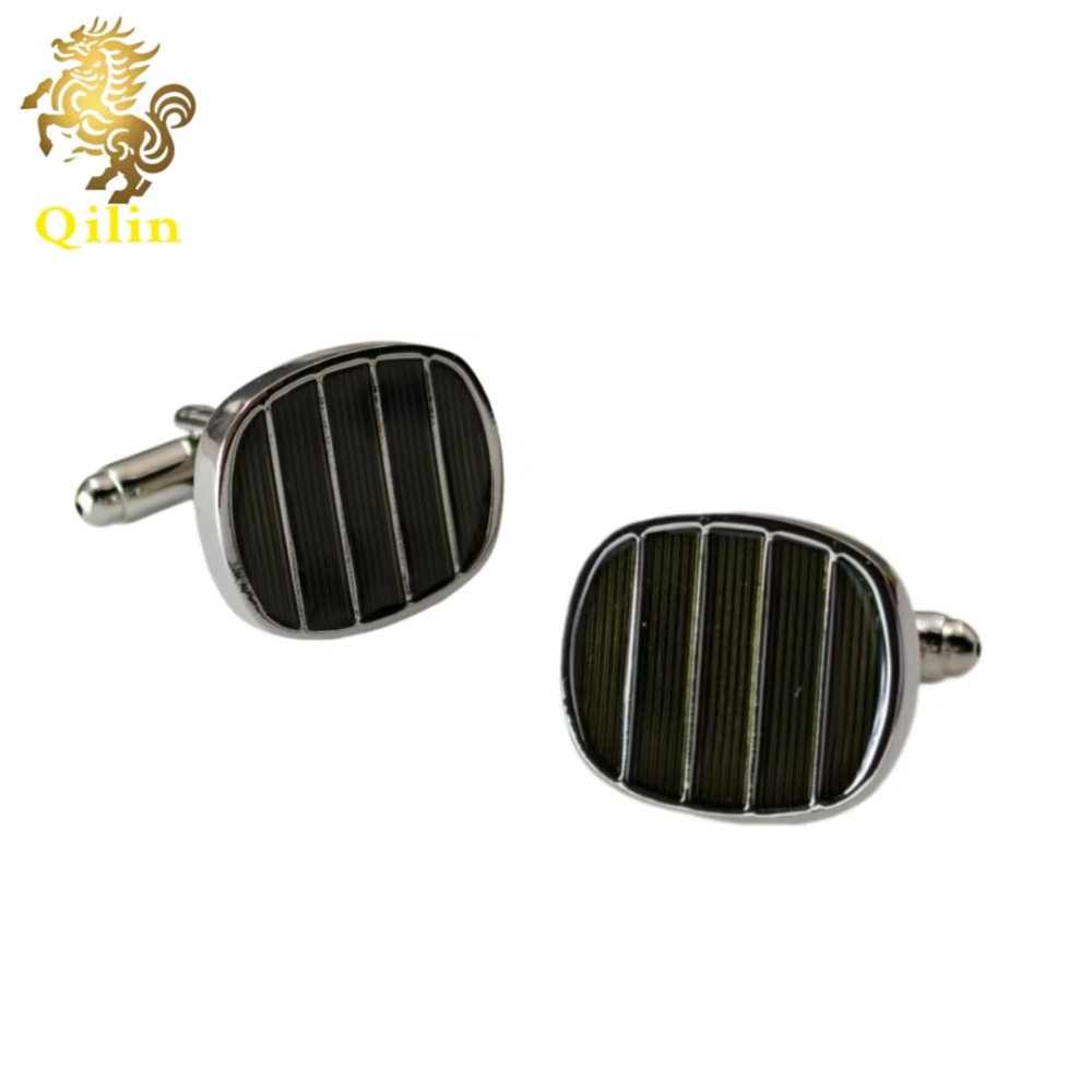 QiLin Unisex Cufflink Gift Box Packaging. Handmade classic metal silver cufflinks, suitable for French-style shirts, as well as personalized gift accessories, and applicable to various occasions.
