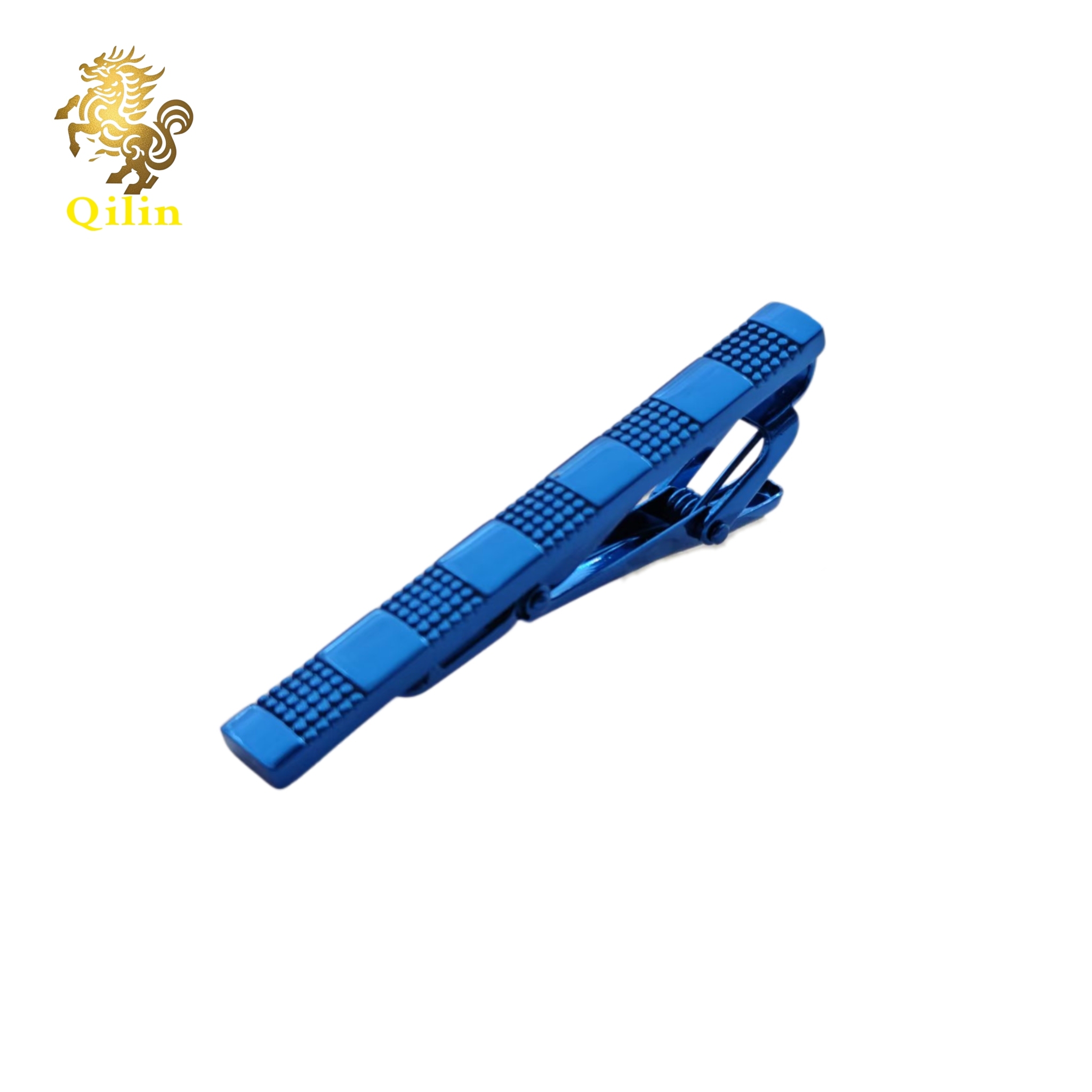The QILIN tie clip comes in a gift box. It is a fashion pioneer with classic styles, and it is the best choice for weddings, business events, and as a gift for men.