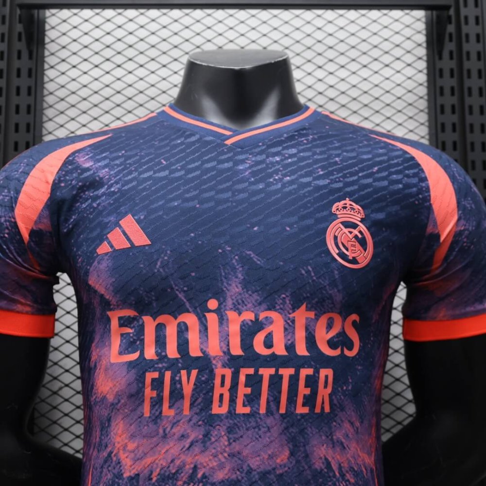 2024/2025 Player Version Real Madrid Special Edition Gradient Purple Football Shirt