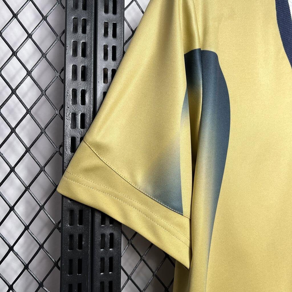 2006 Retro Italy Goalkeeper Football Shirt