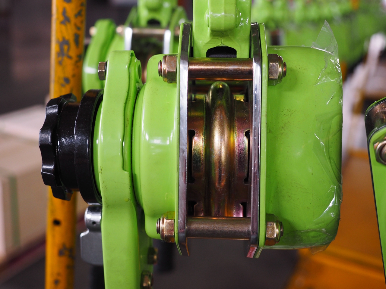Lever Hoist Side View