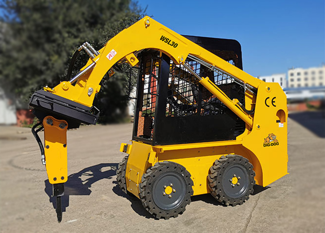 DIG-DOG Launched New Compact Wheel Skid Steer Loader WSL30