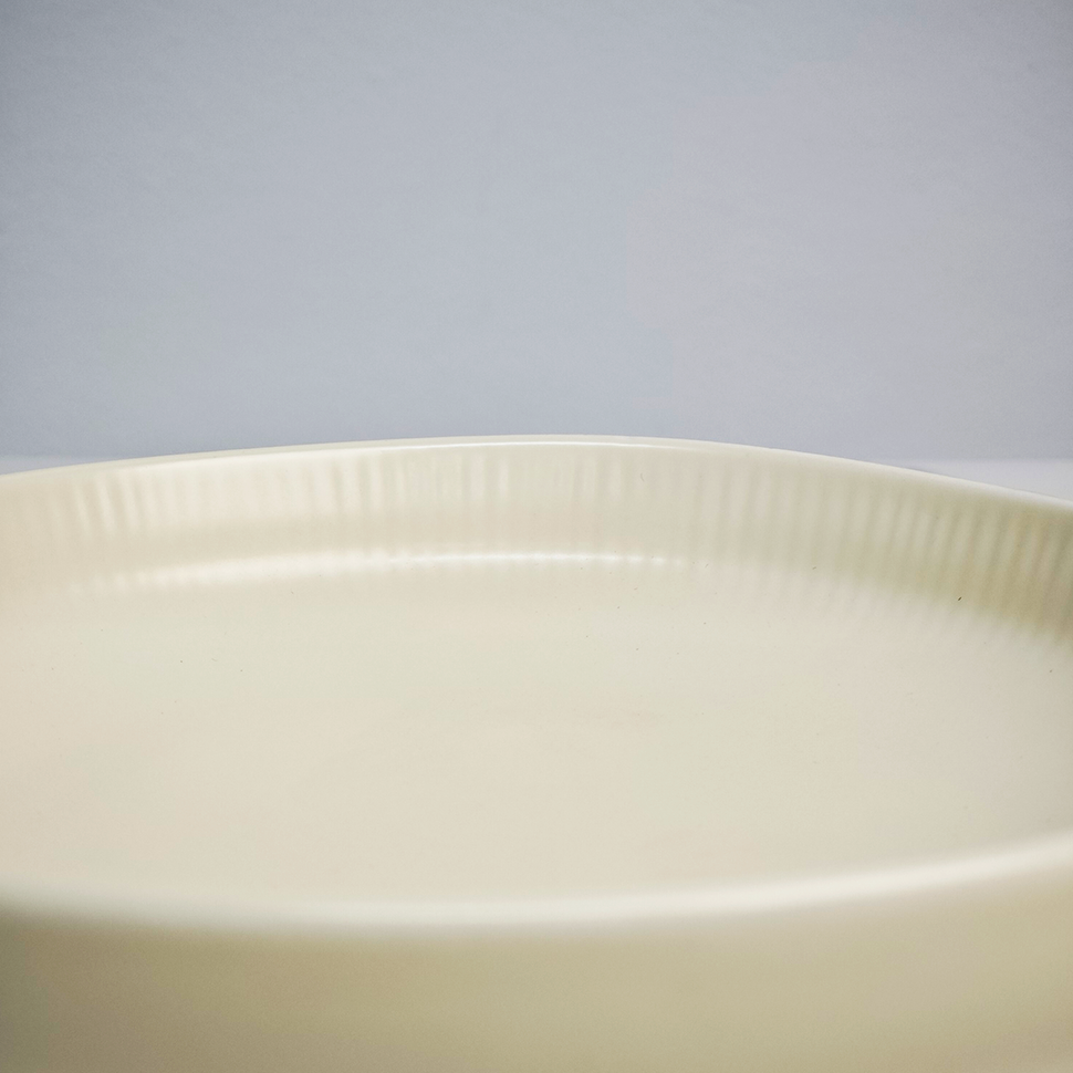 Bowl  15.3*15cm  irregular shape