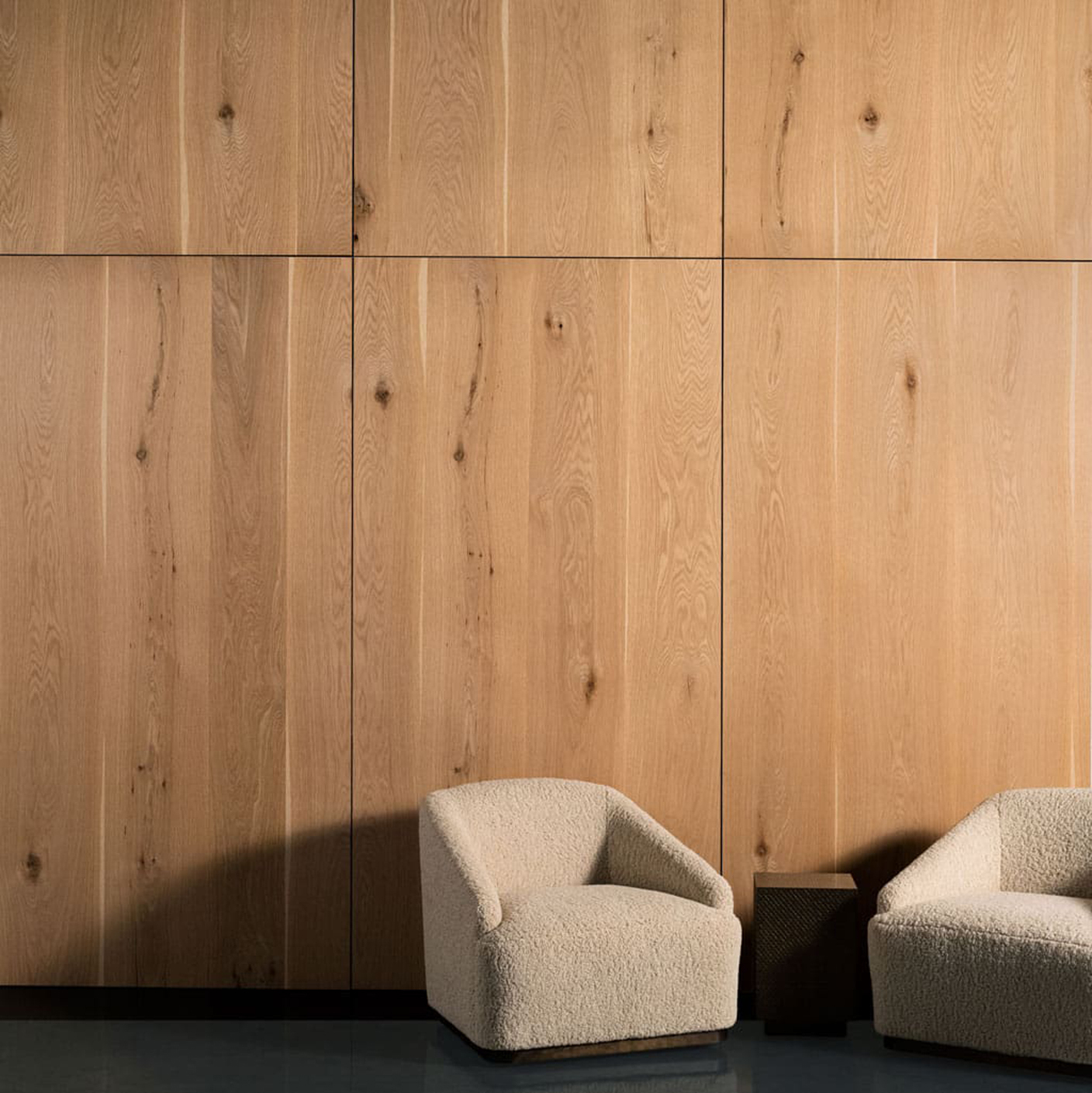 White Oak Wood Veneer Texture Seamless