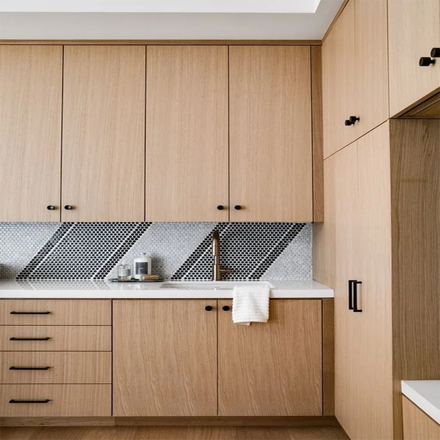 Rift Cut Oak Veneer Red