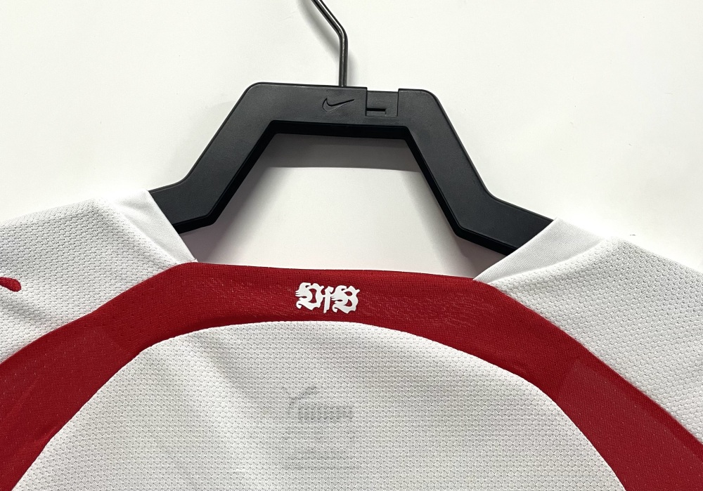 06/07 Stuttgart home  retro Fan version