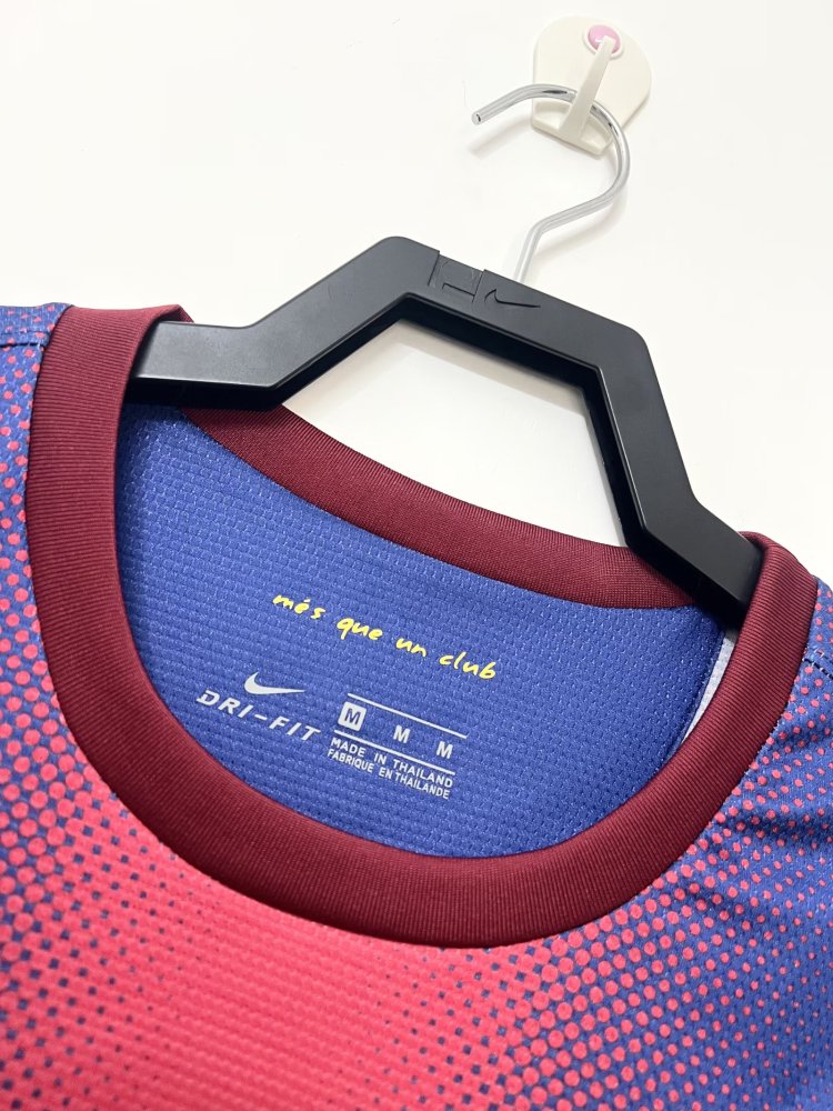 12/13 Barcelona home retro Fan version