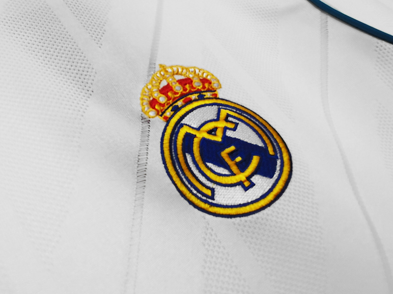 17/18 Real Madrid home retro Fan version