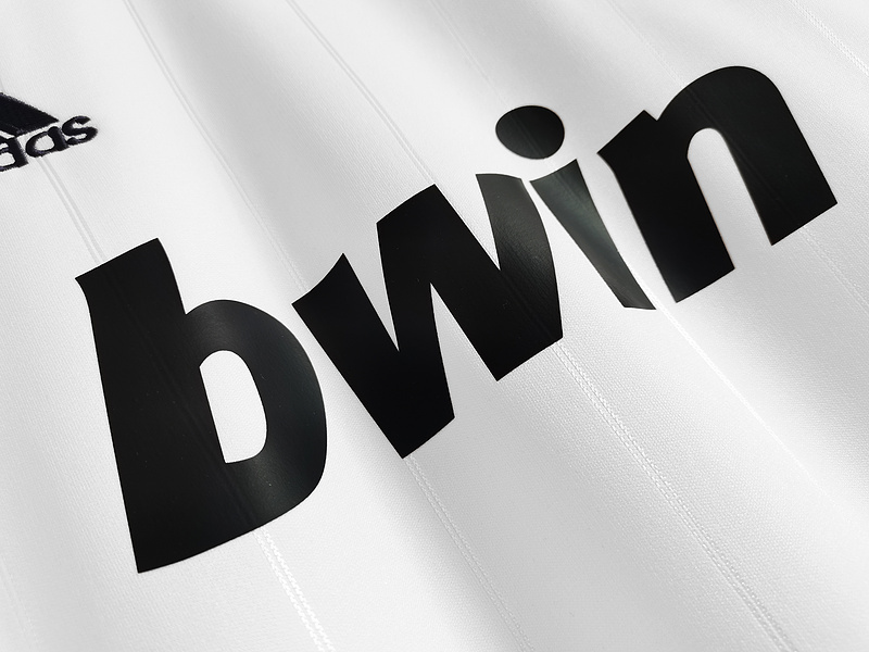 12/13 Real Madrid home retro Fan version