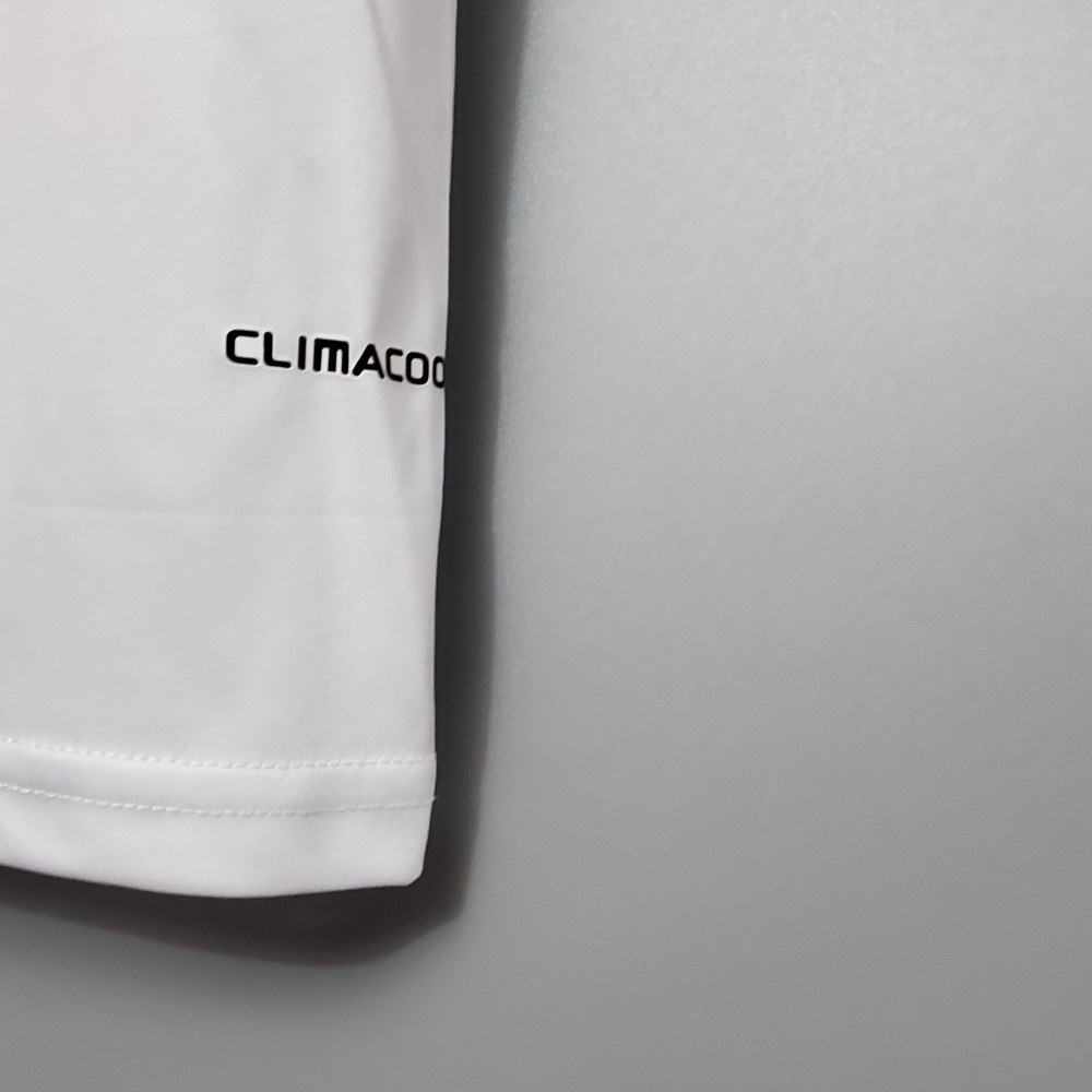09/10 Real Madrid home retro Fan version