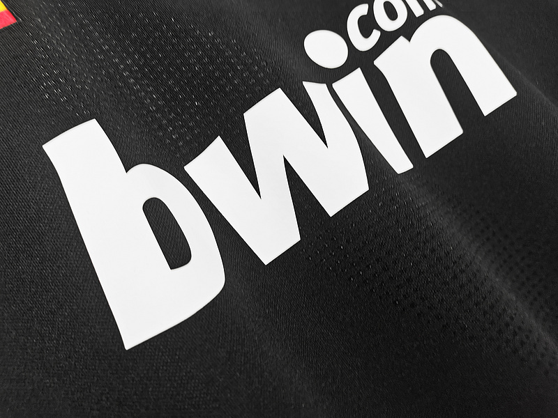 08/09 Real Madrid away retro Fan version