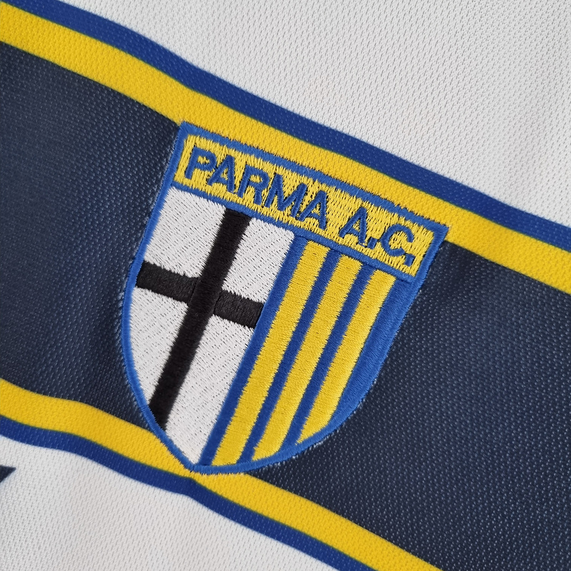 01∕02 Parma away retro Fan version