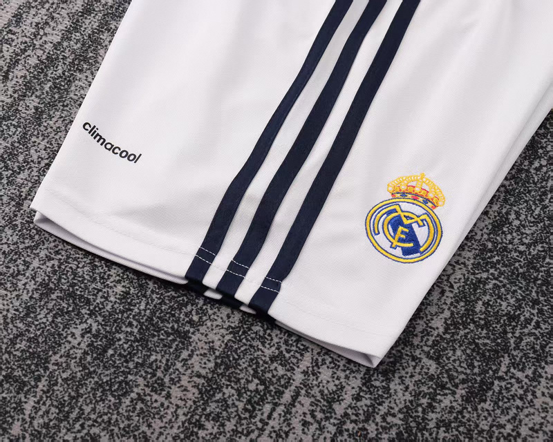 1617 Real Madrid home retro Kids kit