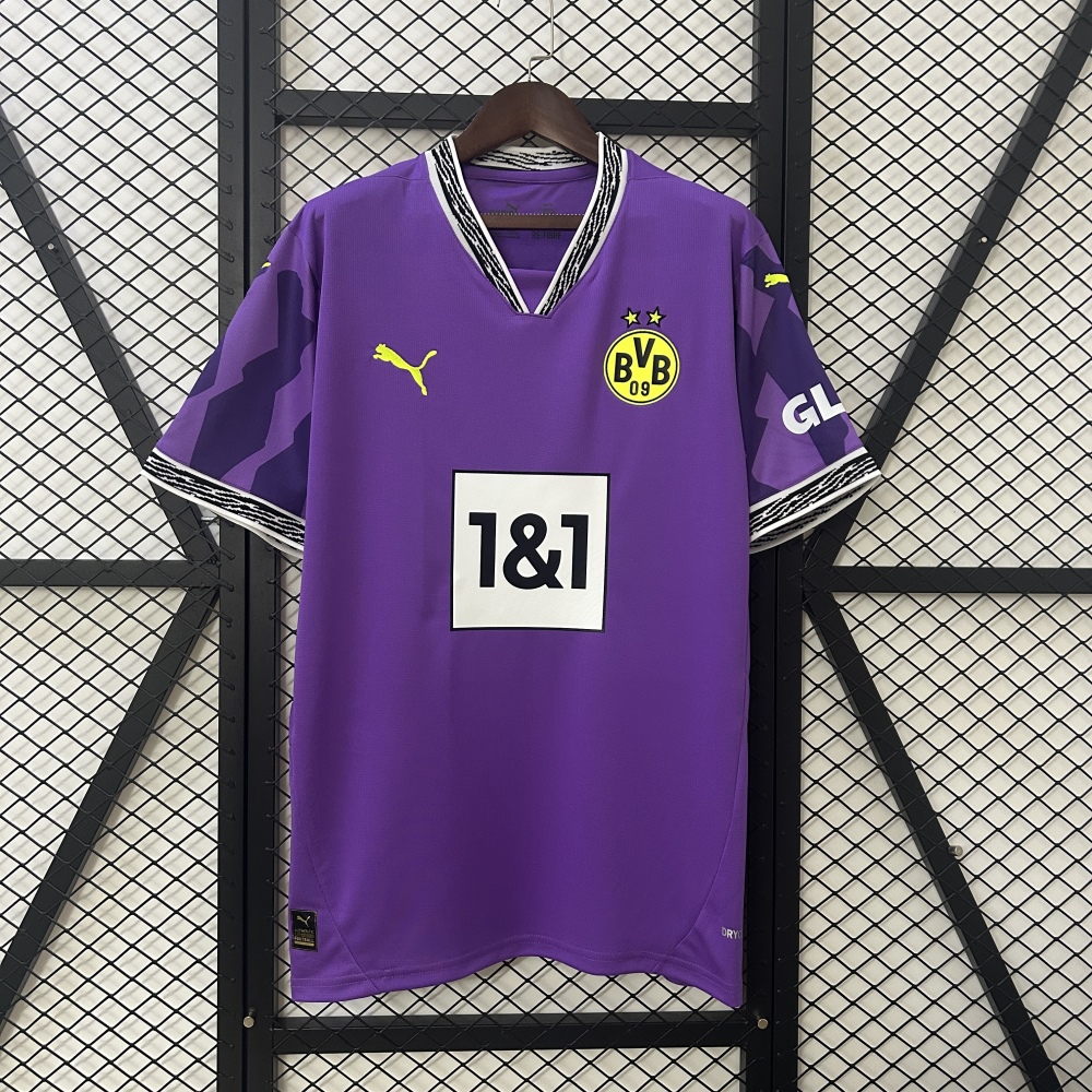2425 Goalkeeper Dortmund Purple Fan version