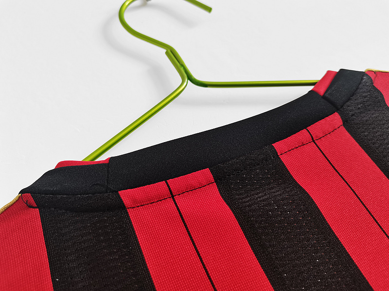 13/14 AC Milan Home retro Fan version