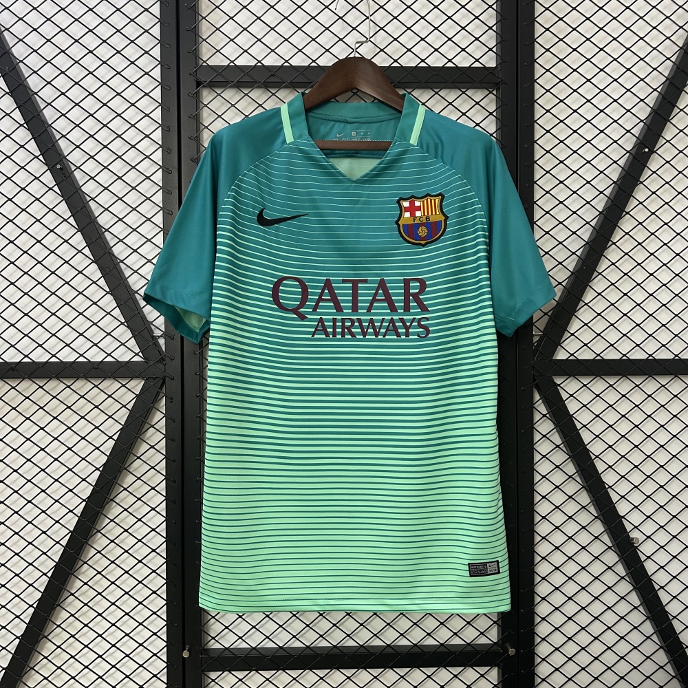 1617 Barcelona third retro Fan version