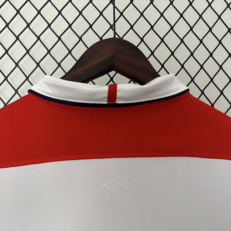 2004 England home retro Fan version