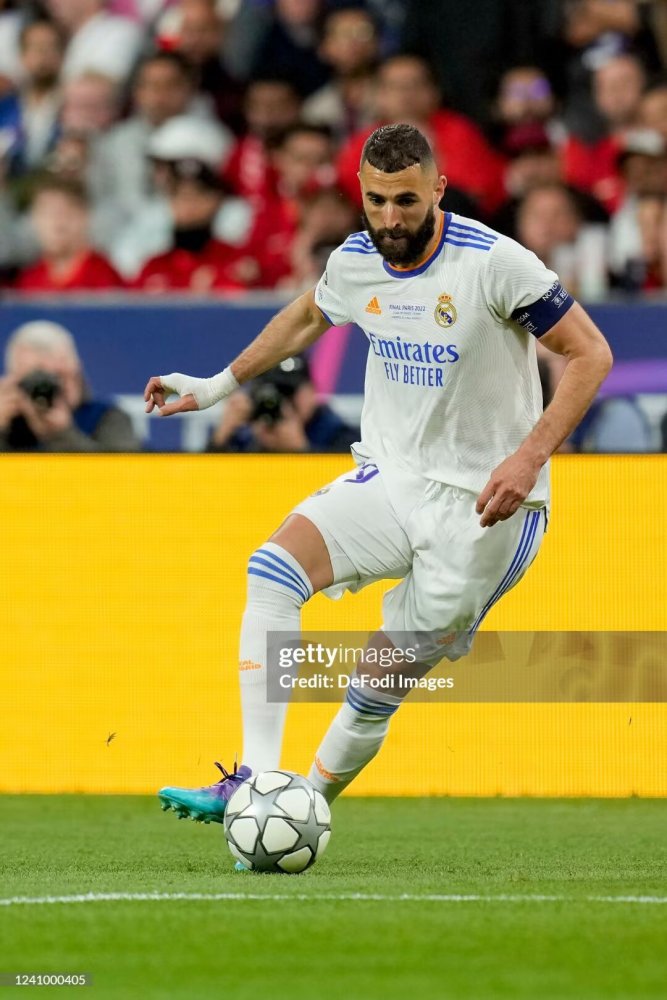 2122 Real Madrid home Retro Player version