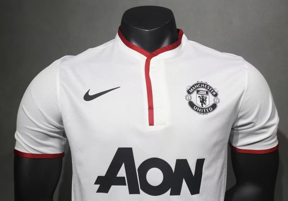 1213 Manchester United away Retro Player version