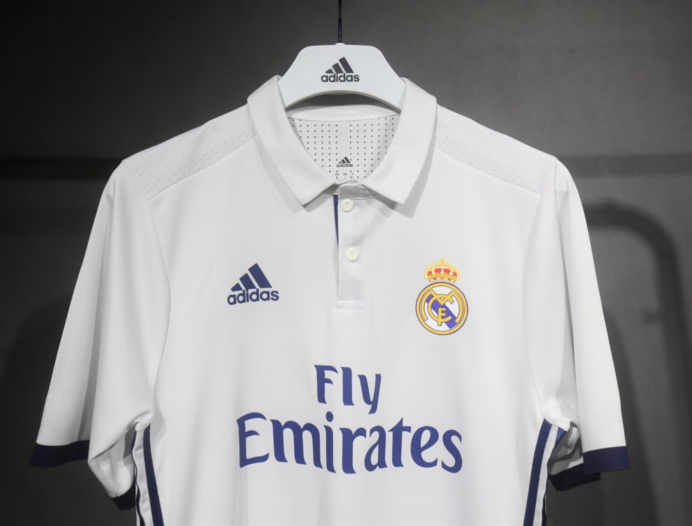 1617 Real Madrid home Retro Player version