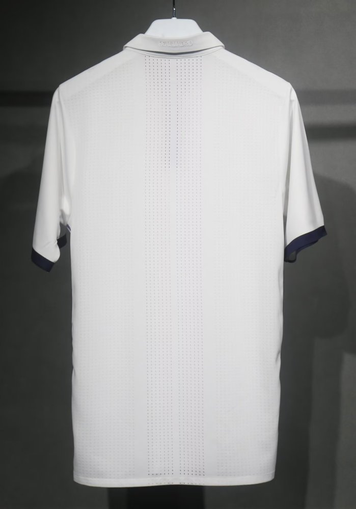 1617 Real Madrid home Retro Player version