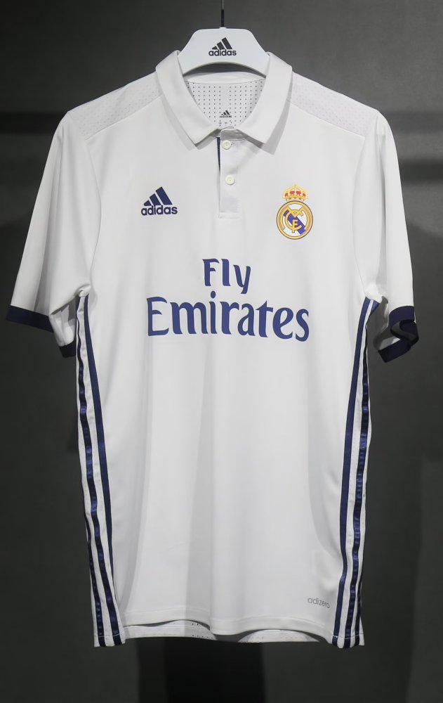 1617 Real Madrid home Retro Player version