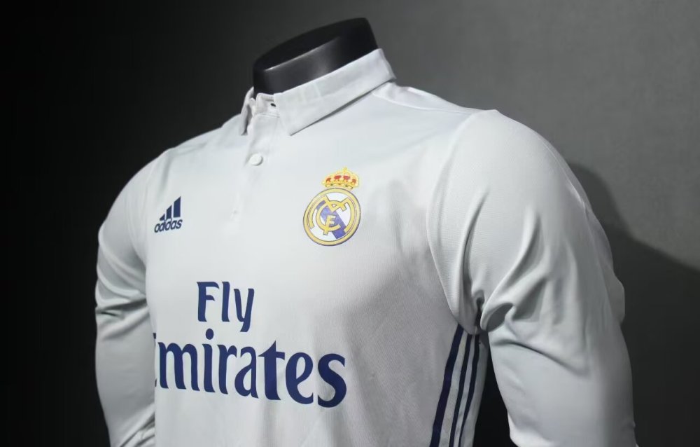1617 Real Madrid home Long sleeve Retro Player version