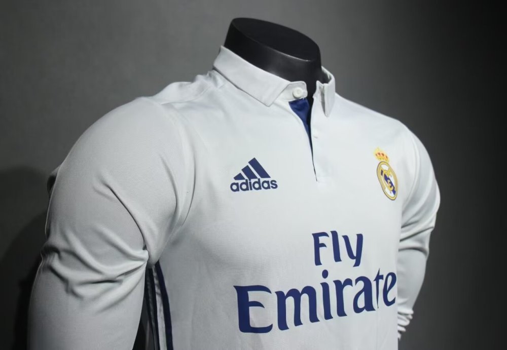 1617 Real Madrid home Long sleeve Retro Player version