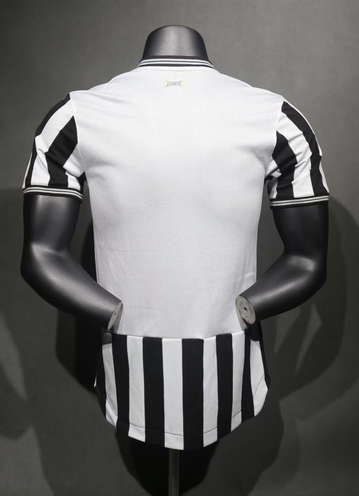 Juventus home Retro Player version