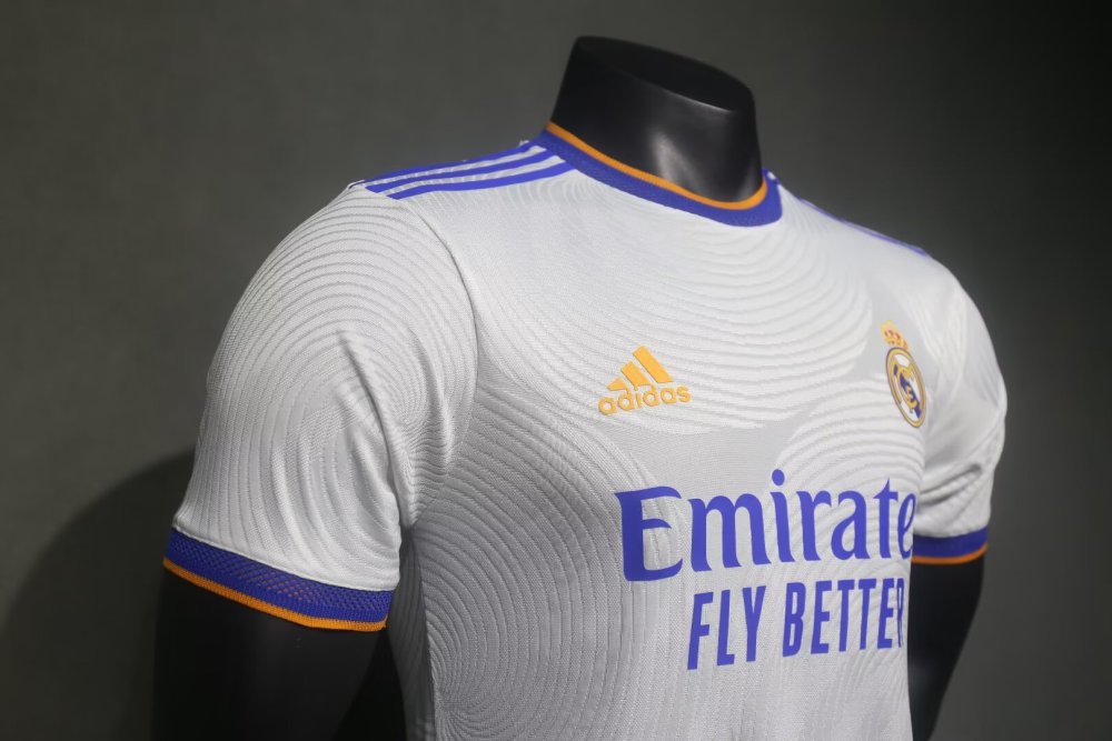 2122 Real Madrid home Retro Player version