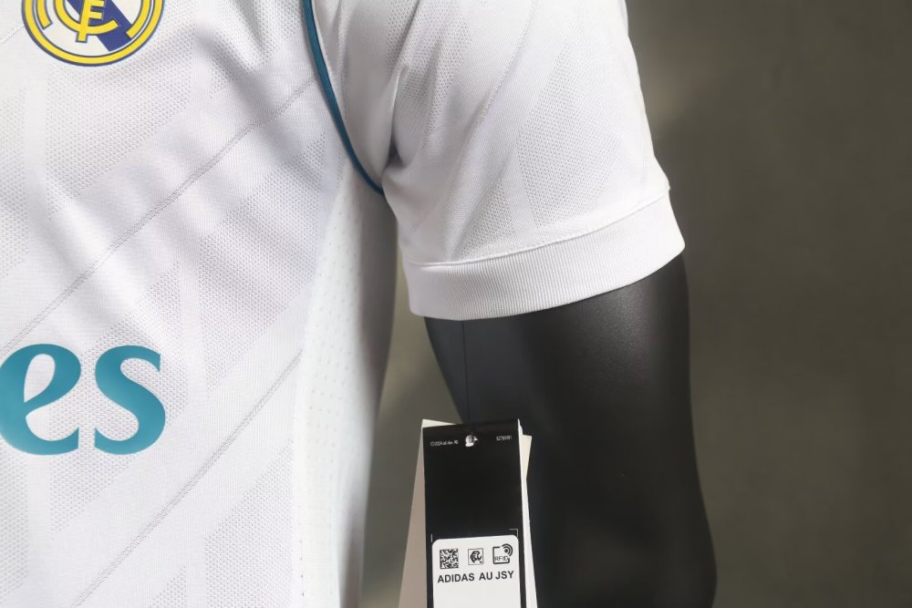 1718 Real Madrid home Retro Player version
